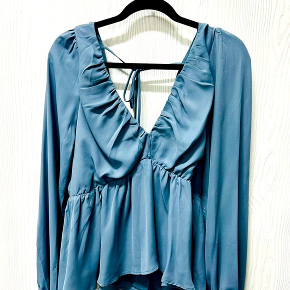wishlist apparel Tops - NWT women’s blue silk blouse